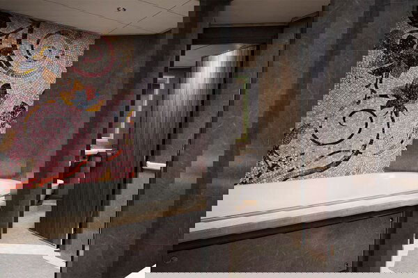 Silver Moon Cabin Image