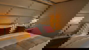 Silver Muse Medallion Suite