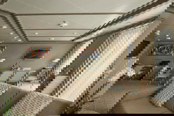 Silver Muse Cabin Image