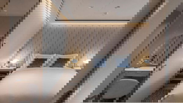 Silver Nova Cabin Image