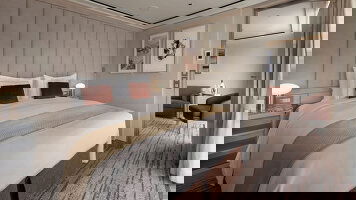 Silver Nova Signature Suite