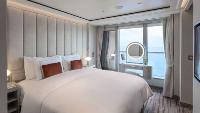 Silver Nova Master Suite