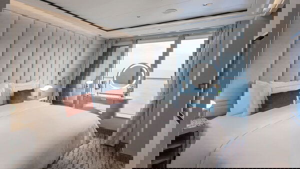 Silver Nova Cabin Image