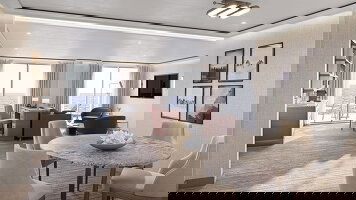 Silver Ray Grand Suite