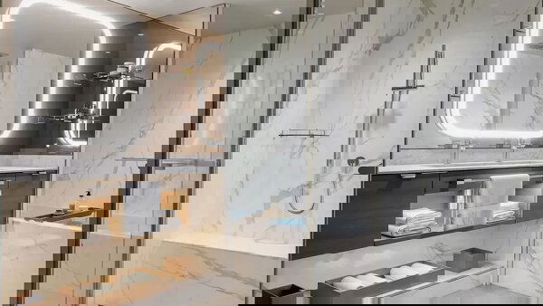 Silver Ray Cabin Image