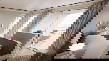 Silver Ray Otium Suite