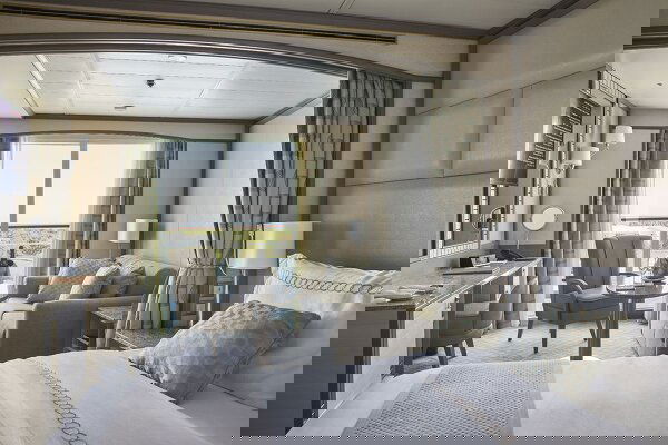 Silver Shadow Cabin Image