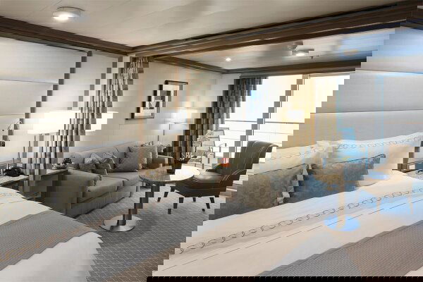 Silver Spirit Cabin Image