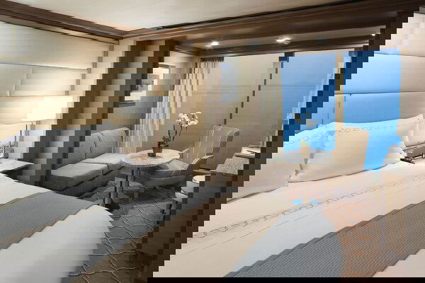 Silver Spirit Cabin Image