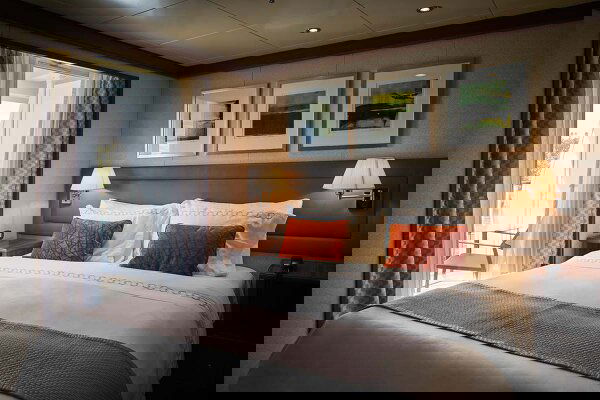 Silver Wind Cabin Image