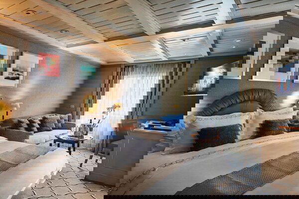 Silver Wind Cabin Image