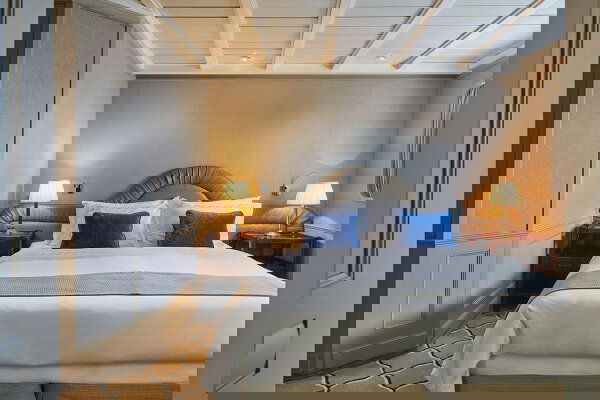 Silver Wind Cabin Image