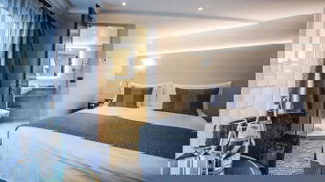 MS Esprit Category 5