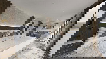 MS Reverie Category 5