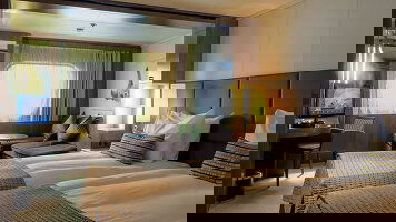 Heritage Adventurer Superior Stateroom