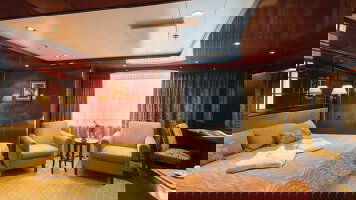 MS Caledonian Sky Premium Suite