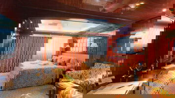 MS Caledonian Sky Superior Suite