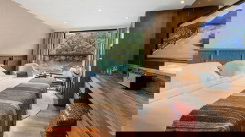 MS Estrela French Balcony Suite