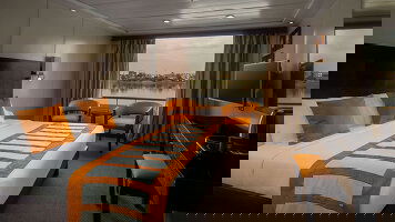 MS Royal Lotus Royal Suite