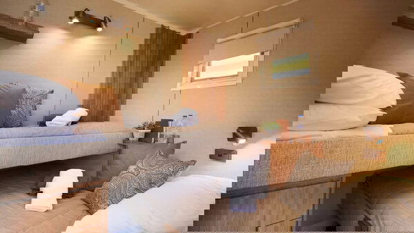 PS Emmylou Cabin Image