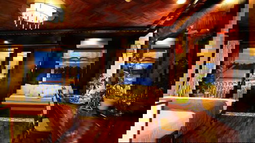 RV La Marguerite Cabin Image