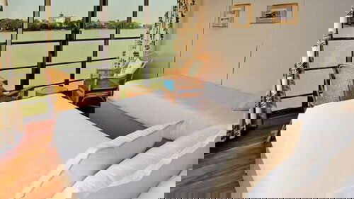 RV Rajmahal Cabin Image