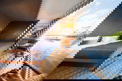 Aria Amazon Cabin Image