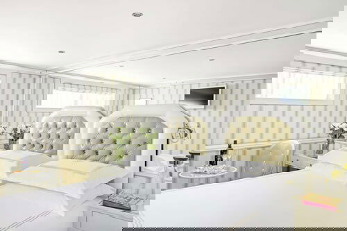 River Duchess Cabin Image