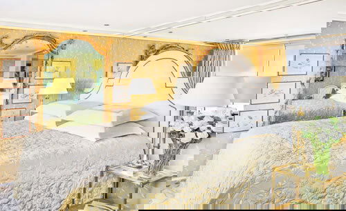 River Duchess Cabin Image