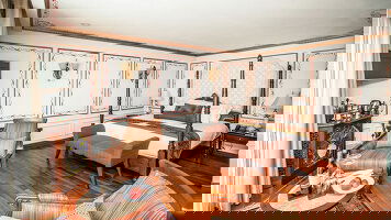 Ganges Voyager II Maharaja Suite