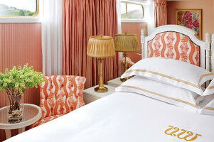 S.S. Antoinette Classic Stateroom