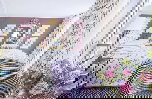 S.S. Antoinette Cabin Image