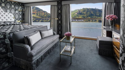 S.S. Antoinette Suite
