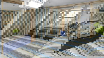 S.S. Beatrice Royal Suite