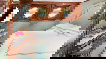 S.S. Bon Voyage Classic Stateroom