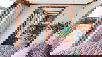 S.S. Bon Voyage Grand Suite