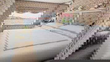 S.S. La Venezia Deluxe Stateroom