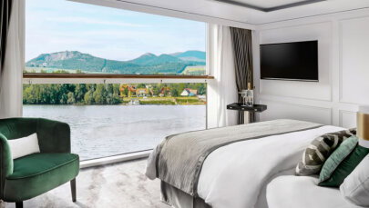 S.S. Victoria Signature French Balcony