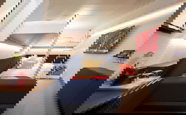 Brilliant Lady Cabin Image