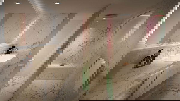 Resilient Lady Cabin Image