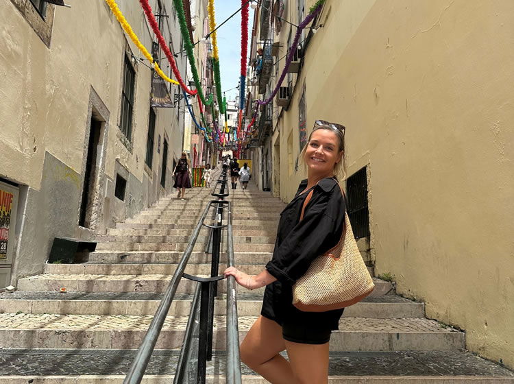 Mandy (Travel Advisor)